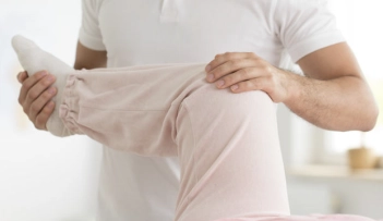 Knee Examination initial consultation knee examination